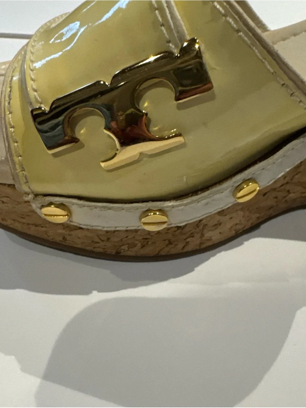 Tory Burch Yellow Patent Leather Logo Cork Wedge Sandals size 6.5  Metal Gold